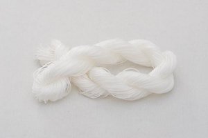 Капрон (полиамид) плетеный в мотках белого цвета USP 5/0 (M1), 100м., фото, цена